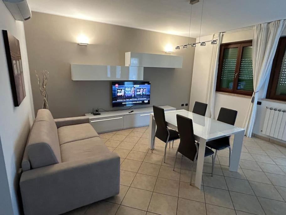 La Casa Smart Zona Stadio Терни Екстериор снимка